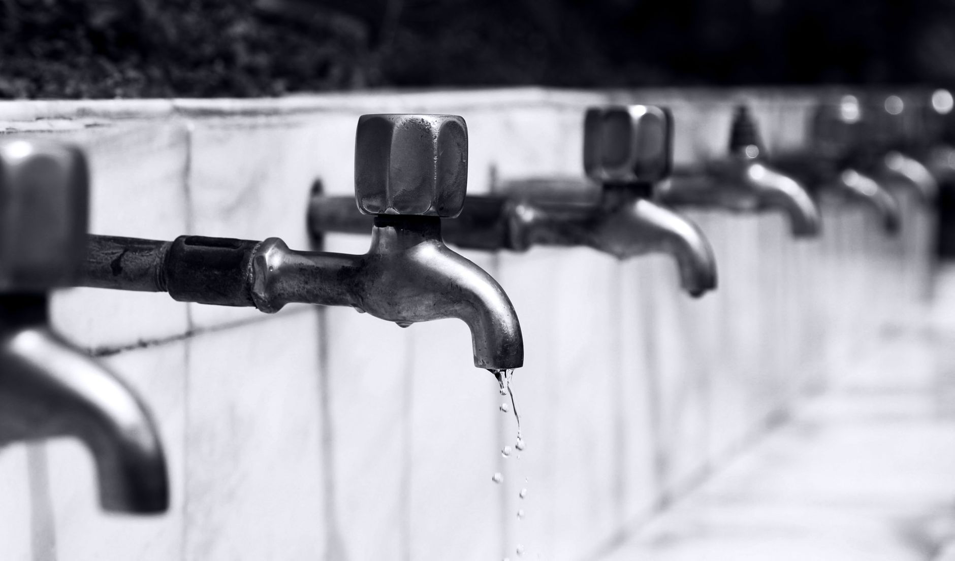 岡山の空き家、水道・電気は止めるべき？維持のための必要経費と判断基準